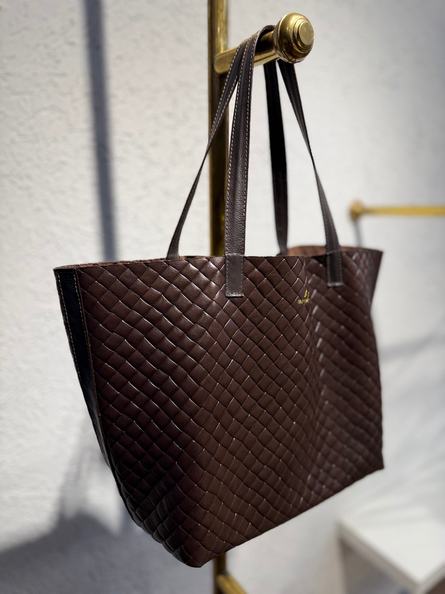 SHOPPING BAG MEDIANO TRENZADO CAFÉ