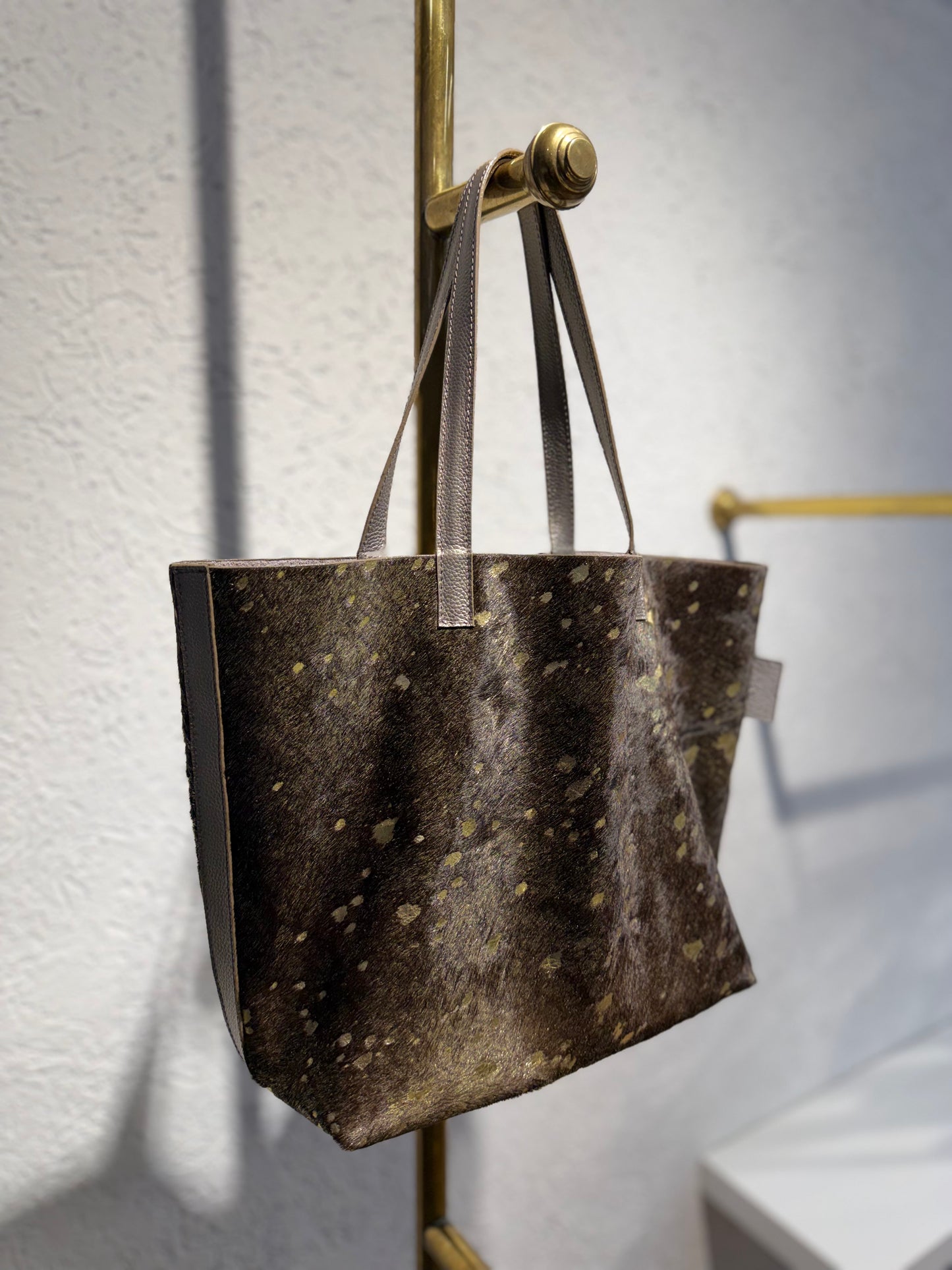 SHOPPING BAG MEDIANO PELO NATURAL CON FOLIA ORO