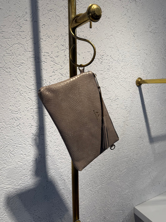 CLUTCH GRANDE GECO SATIN LUNA